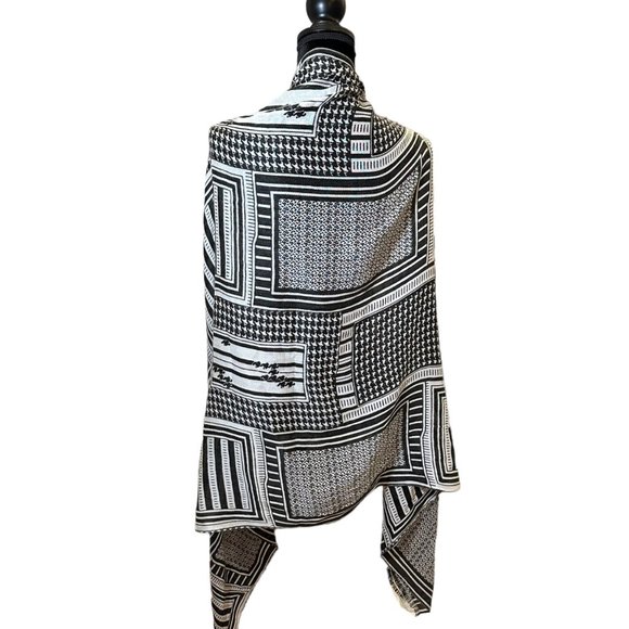 Unbranded Scarf Womens Long Rectangle Black White Colorless Hounds tooth Woven - Picture 3 of 9